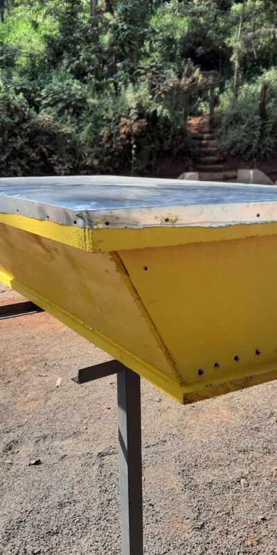 beez honey top bar hive